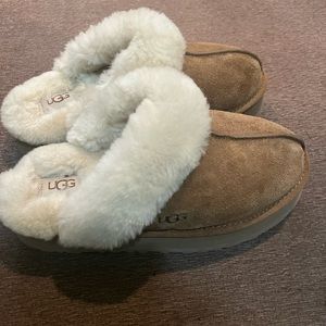 women’s size 8 platform uggs